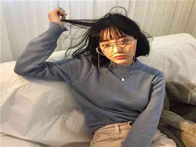 黄网站免费下载：揭秘免费资源下载：安全风险与正规平台大对比