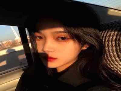 黑人巨大进入娇小美女：黑人身材魁梧邂逅娇弱美女