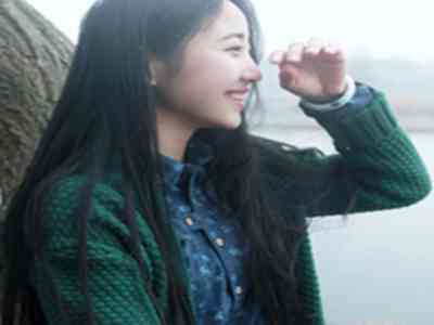 年轻漂亮的小保 理论：职场女神优势揭秘：如何脱颖而出？