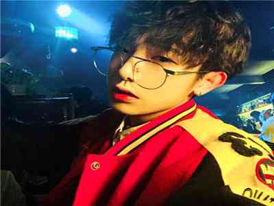 夜间十大黄色软件:深夜盘点:热门十大娱乐应用-2