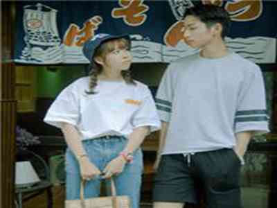 一小孩请小女孩吃钢筋：儿童意外“尝”钢筋，食品安全引关注