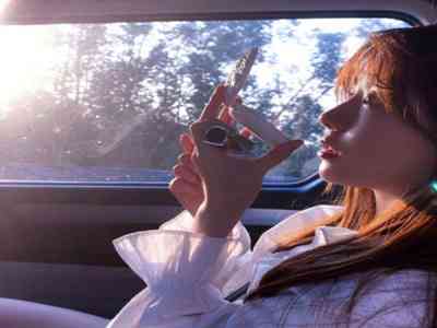 国产重口老太和小伙:国产喜剧中辣妈与青年趣事-1