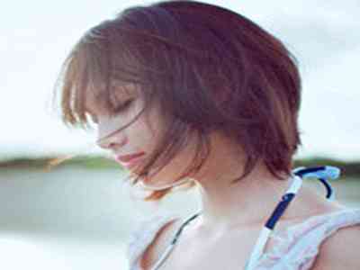 乌克兰摘花自由出血管：基辅民众盛大游行，追求自由民主